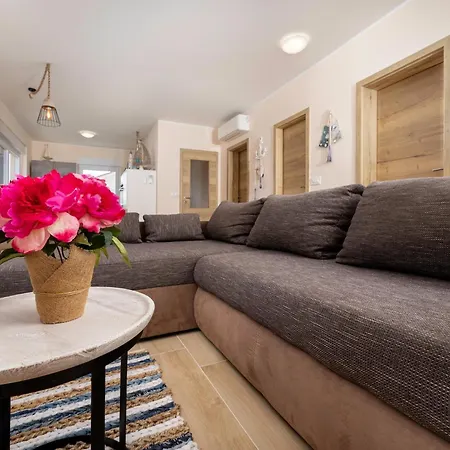 Apartment Rok