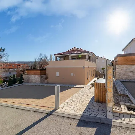 Apartment Rok Čižići